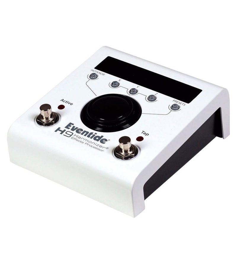 Contrasting case halves: white top, black base